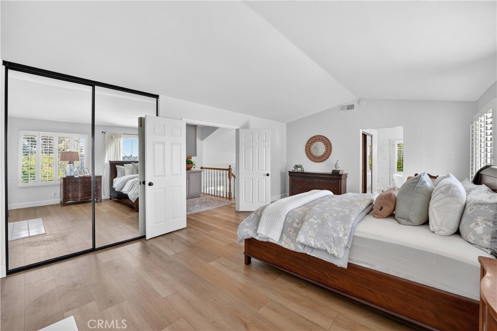 5515 Camino Vista
