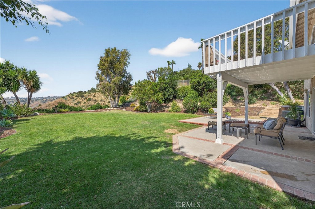 5515 Camino Vista
