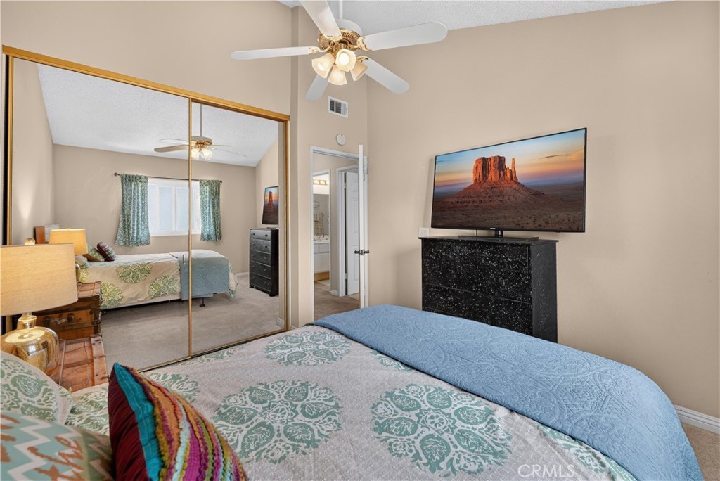 5037 #5 E Almond Avenue 32