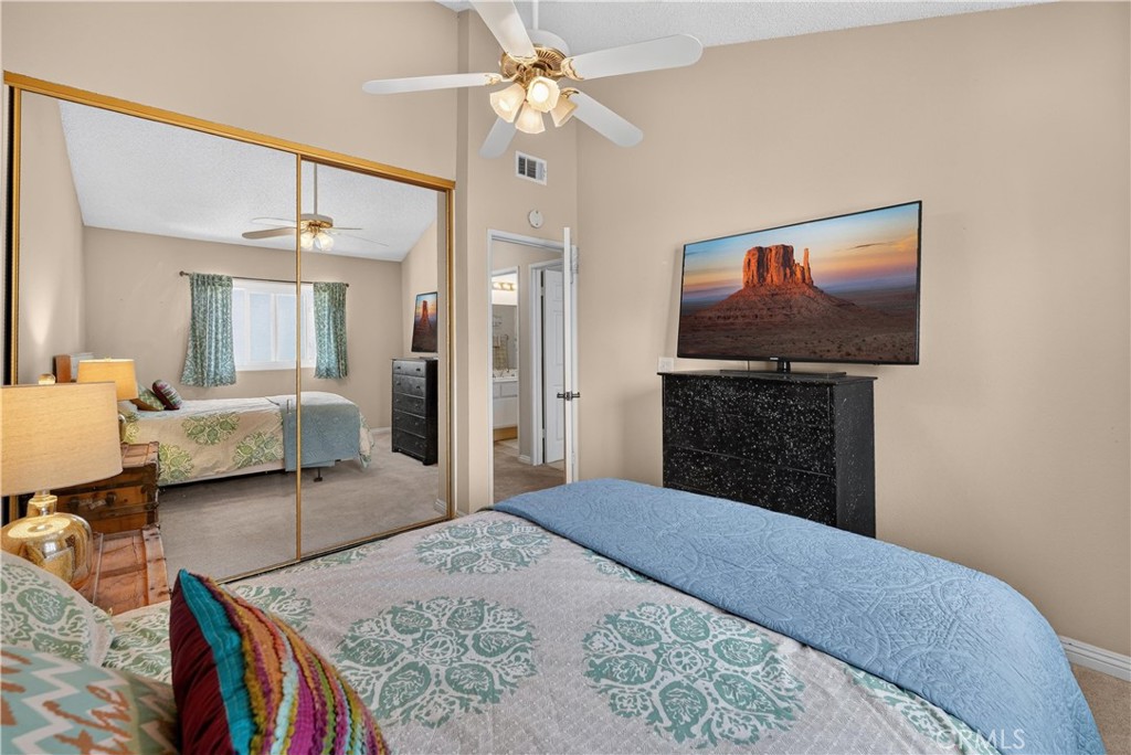 5037 #5 E Almond Avenue 32