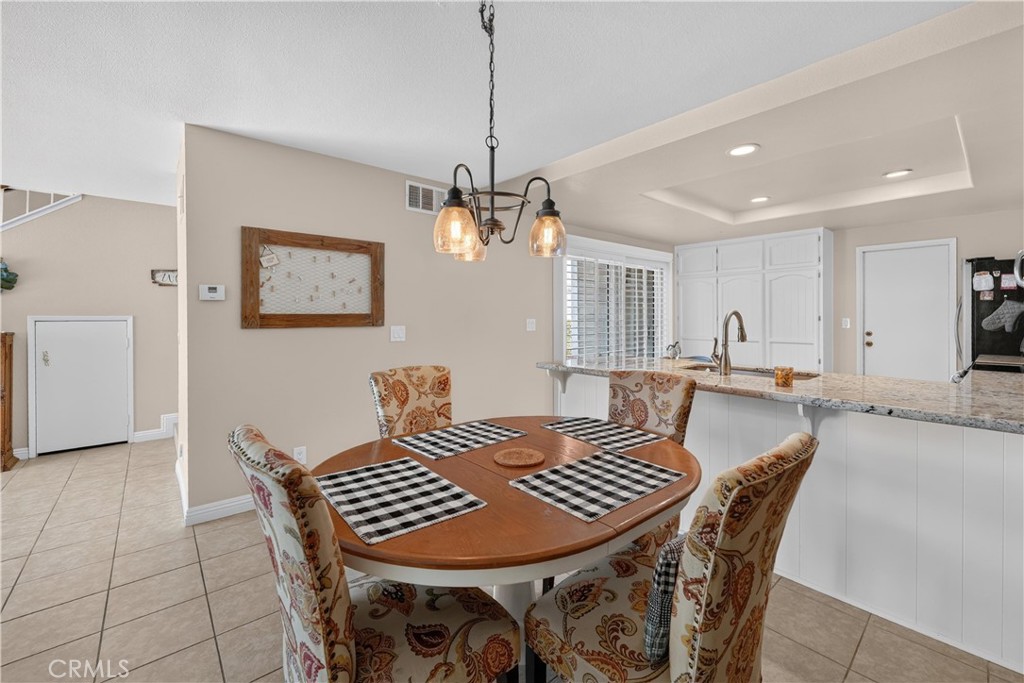 5037 #5 E Almond Avenue 32