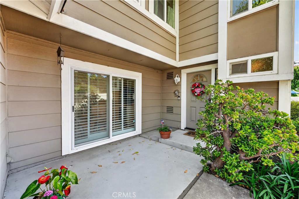 5037 #5 E Almond Avenue 32