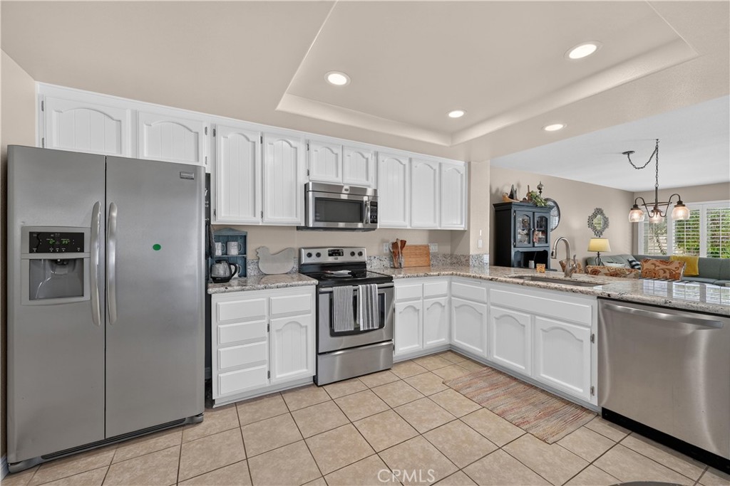 5037 #5 E Almond Avenue 32