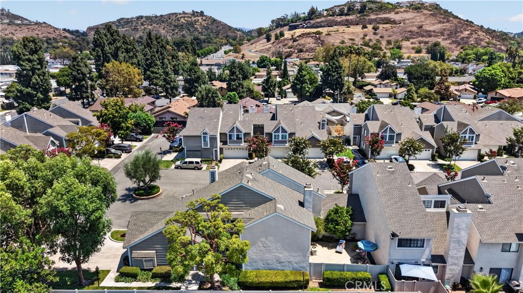 5037 #5 E Almond Avenue 32