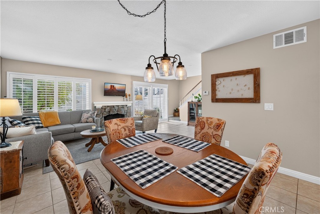 5037 #5 E Almond Avenue 32