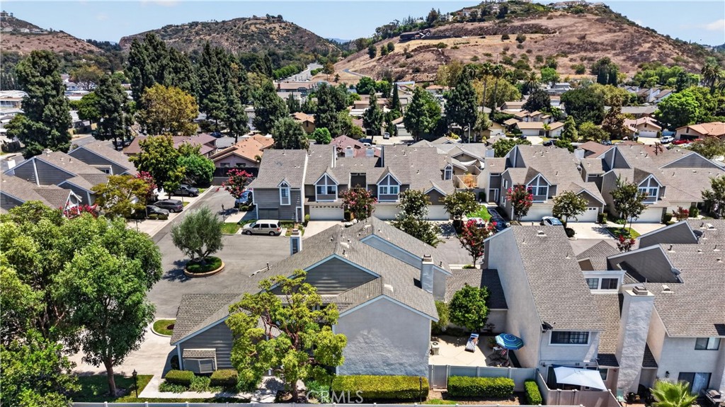 5037 #5 E Almond Avenue 32