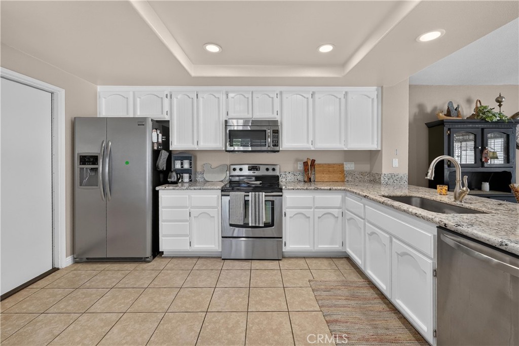 5037 #5 E Almond Avenue 32