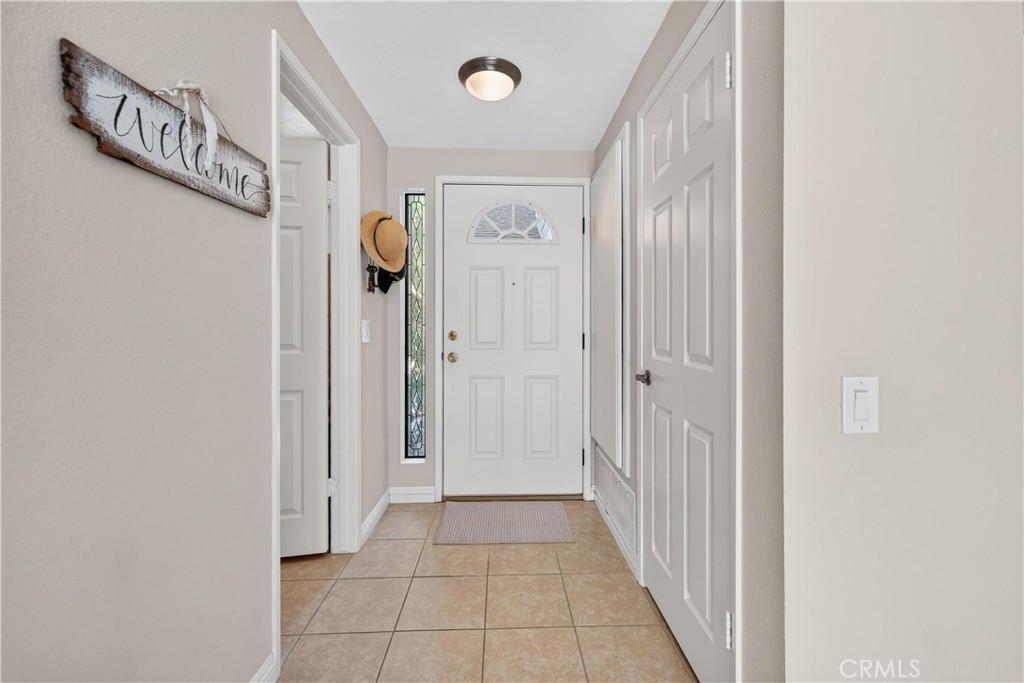 5037 #5 E Almond Avenue 32