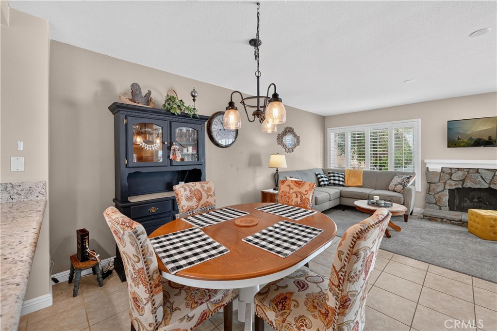 5037 #5 E Almond Avenue 32
