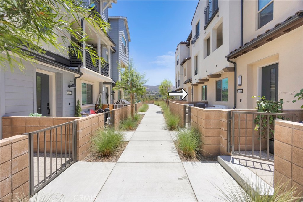 32078 Paseo Vibrante