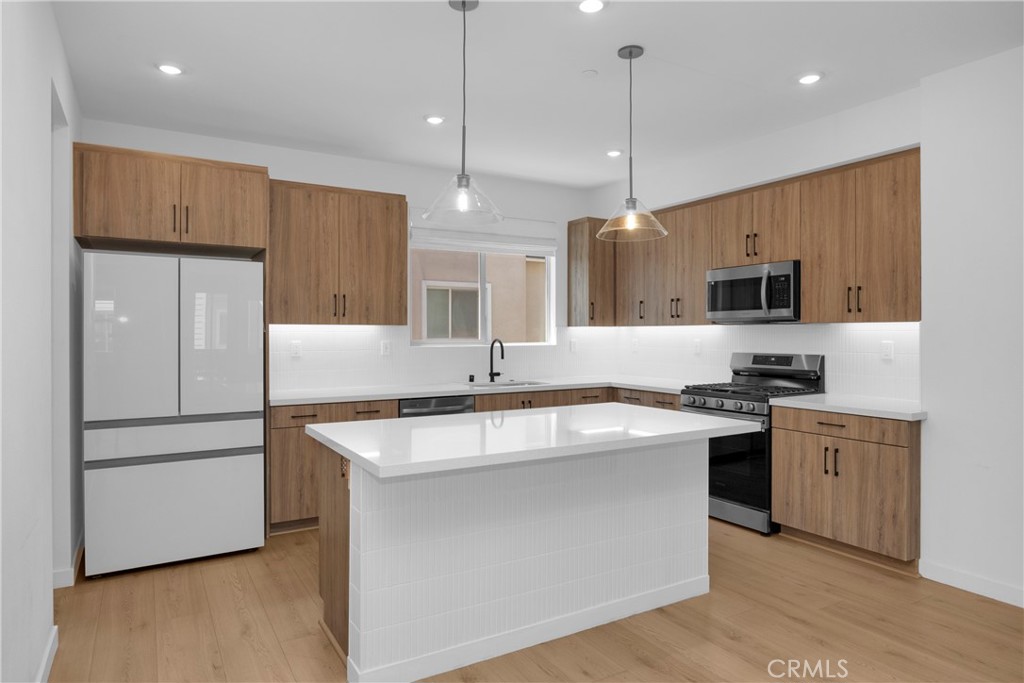 32078 Paseo Vibrante
