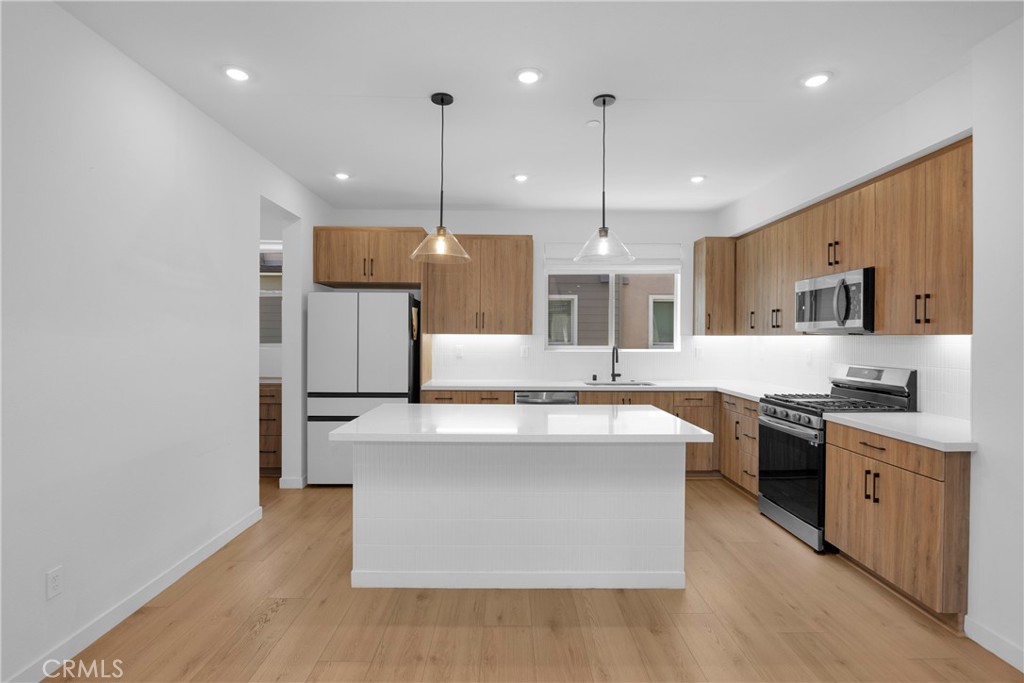 32078 Paseo Vibrante