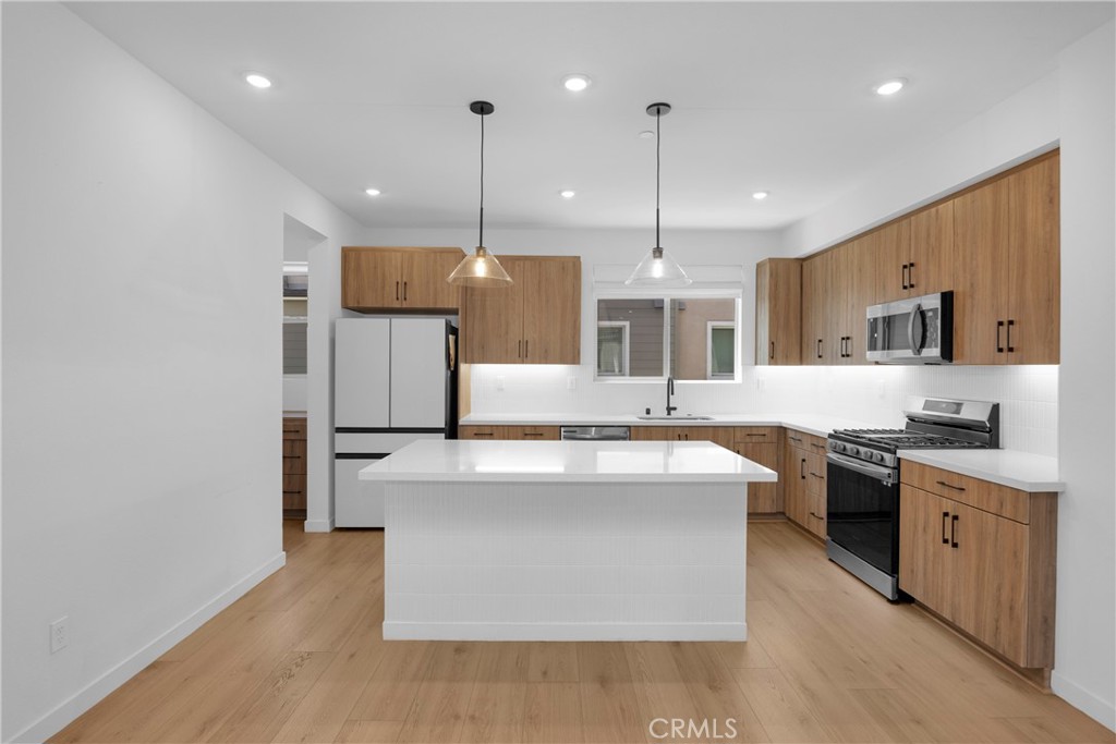 32078 Paseo Vibrante