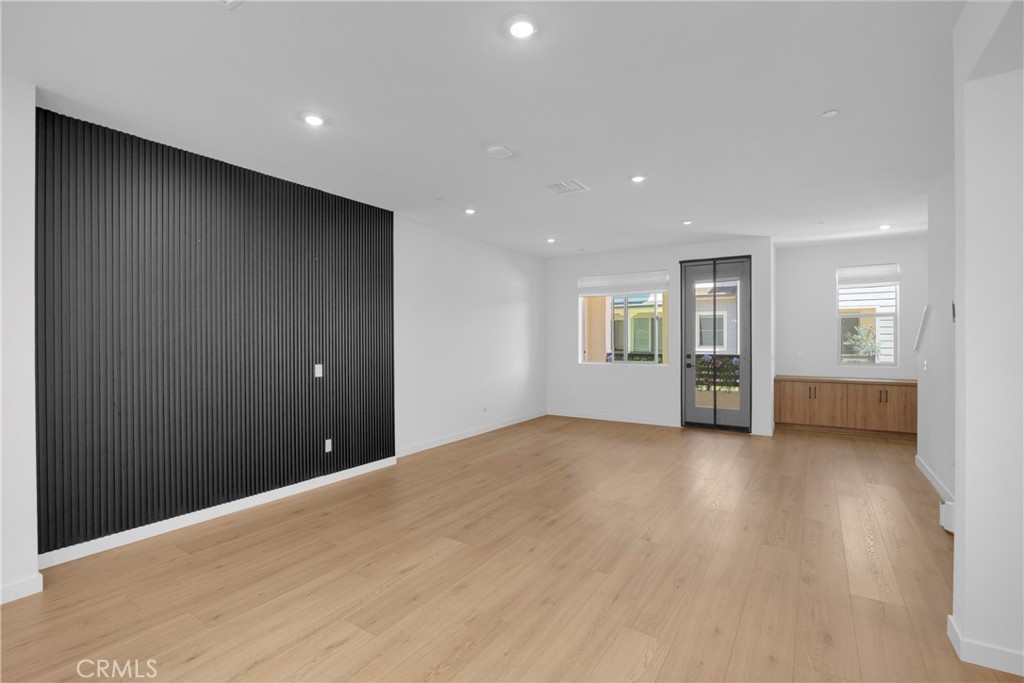 32078 Paseo Vibrante