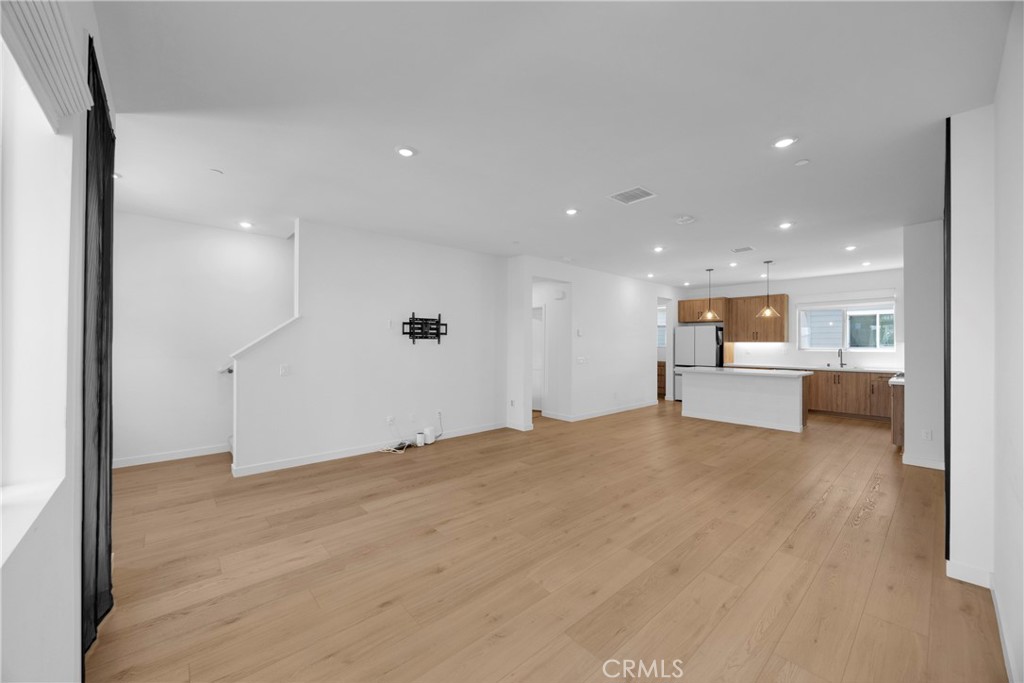 32078 Paseo Vibrante