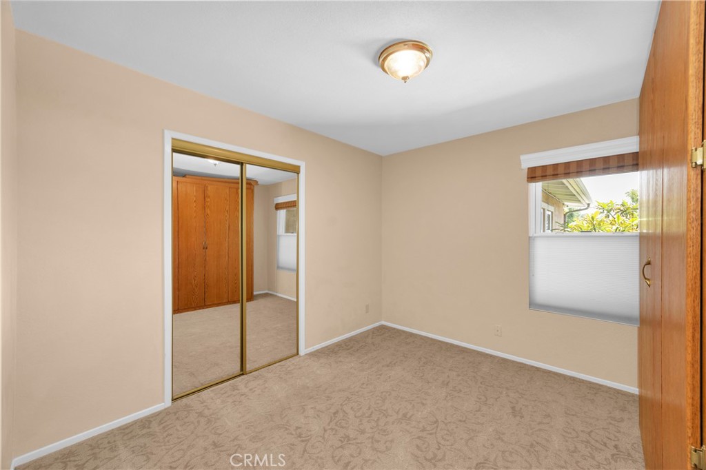 1521 S Dallas