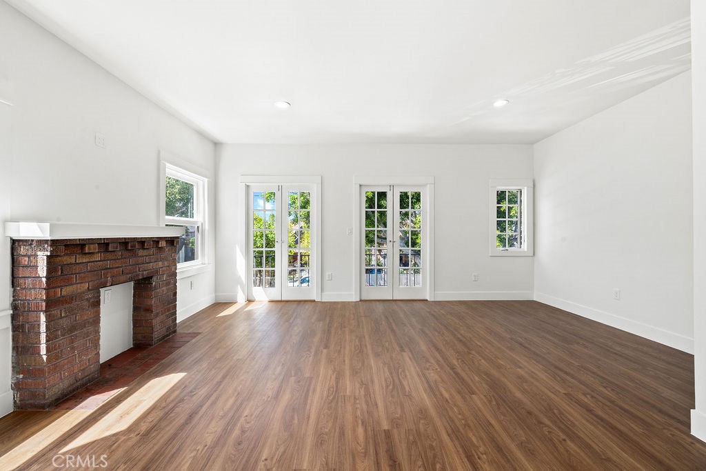2220 Raymond