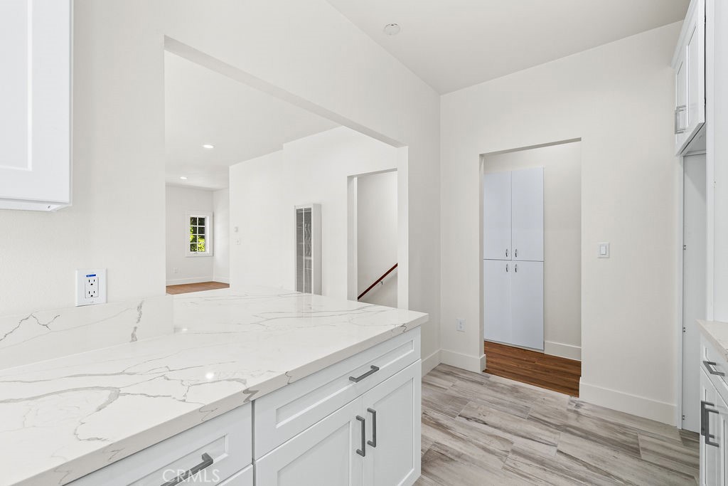2220 Raymond