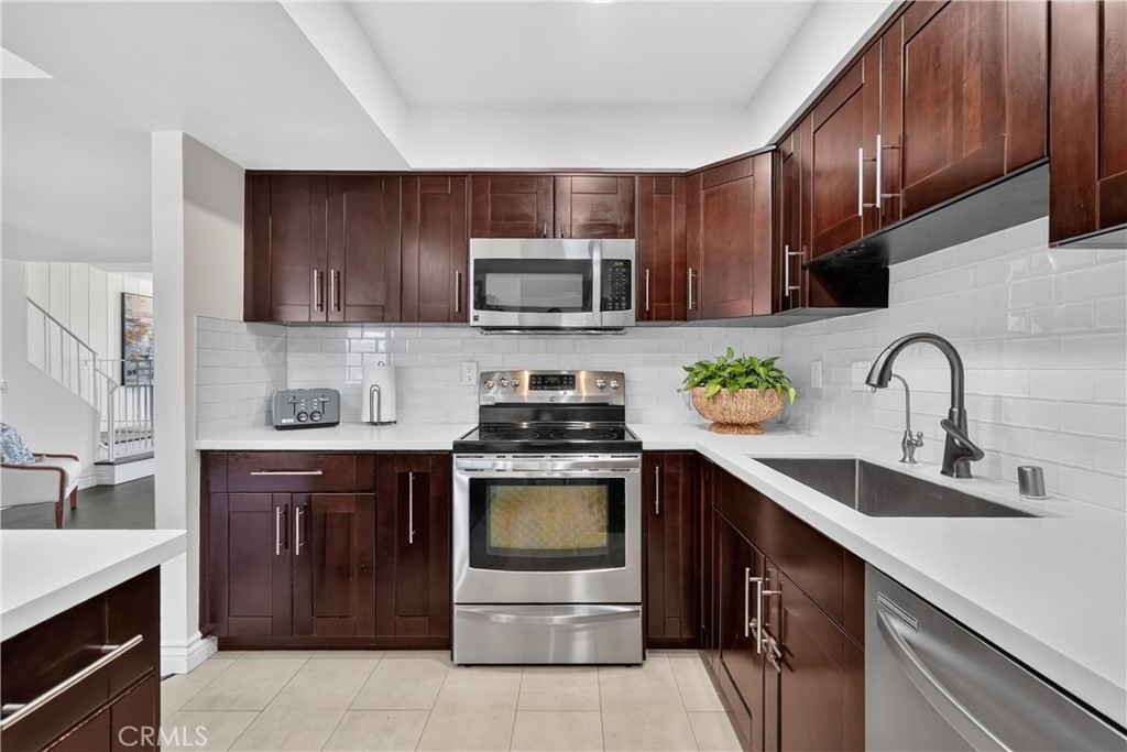 1243 Cameo Lane