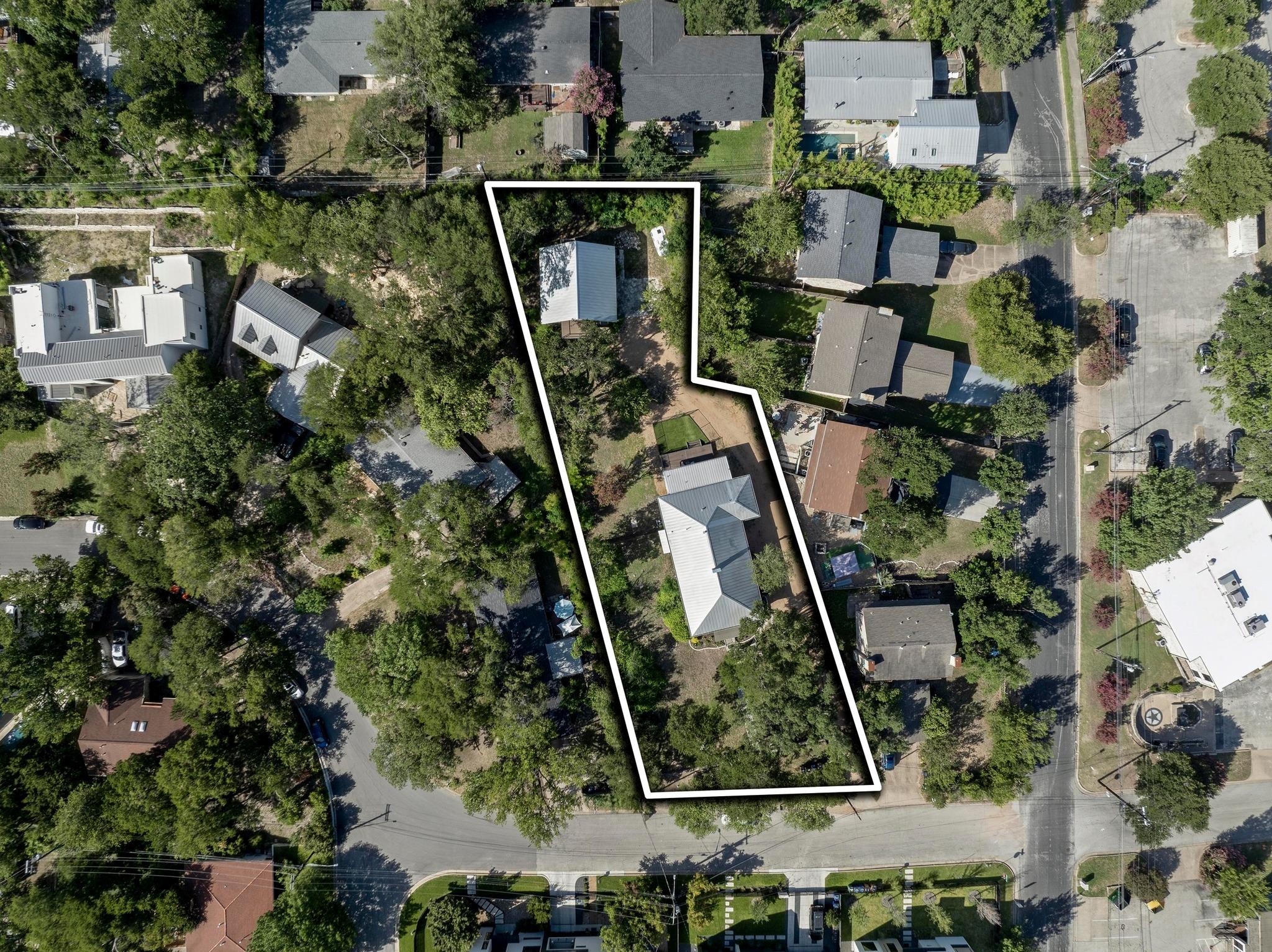 1603 Taylor Gaines ST