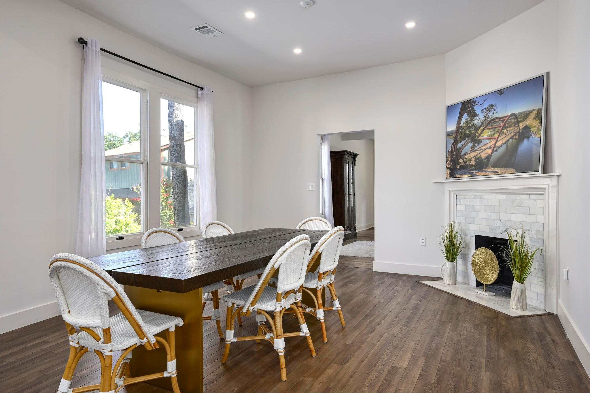 1603 Taylor Gaines ST