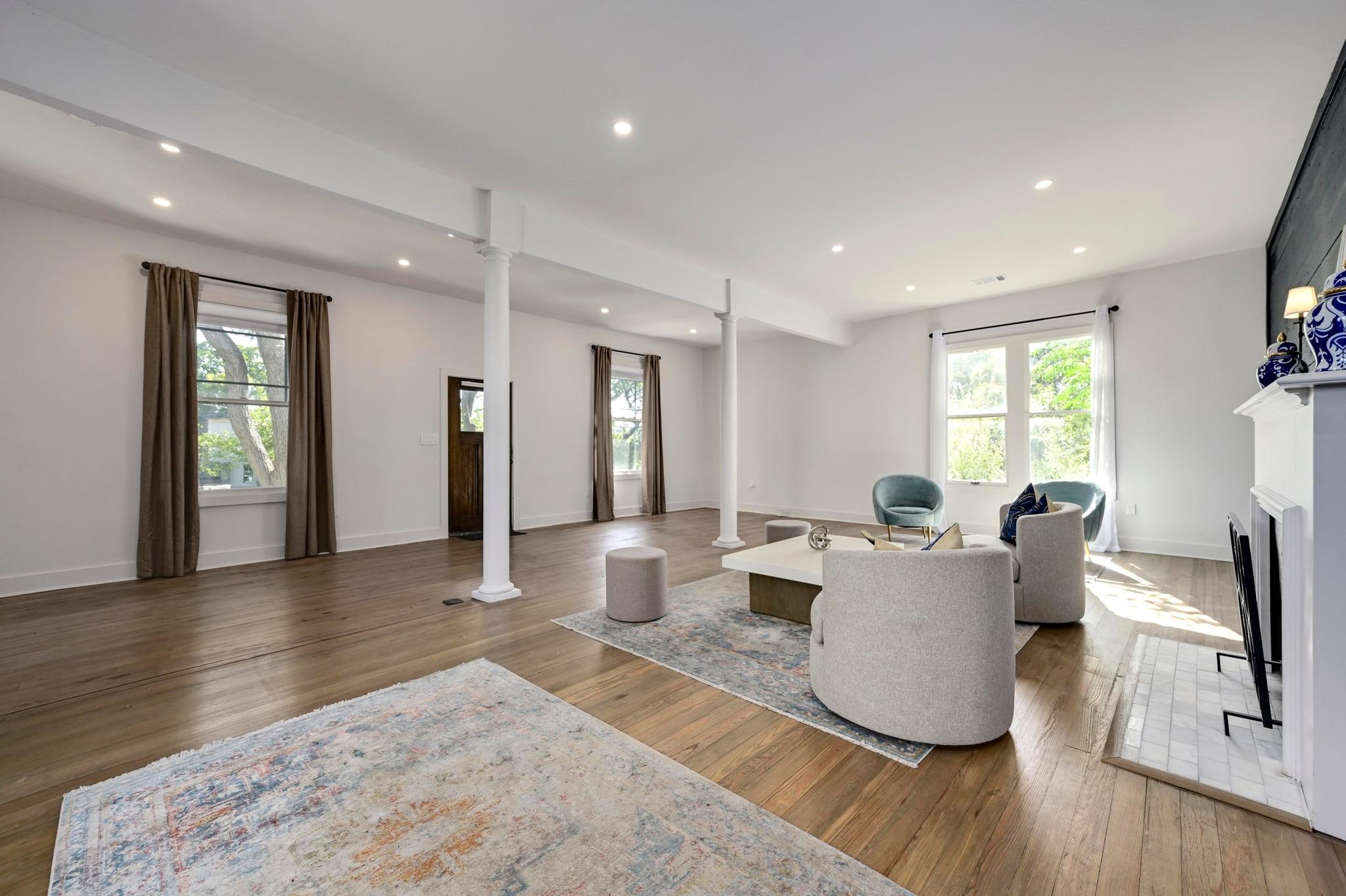 1603 Taylor Gaines ST