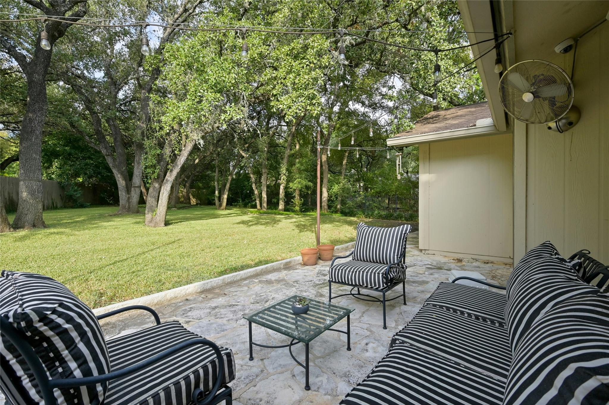 3117 Thousand Oaks DR