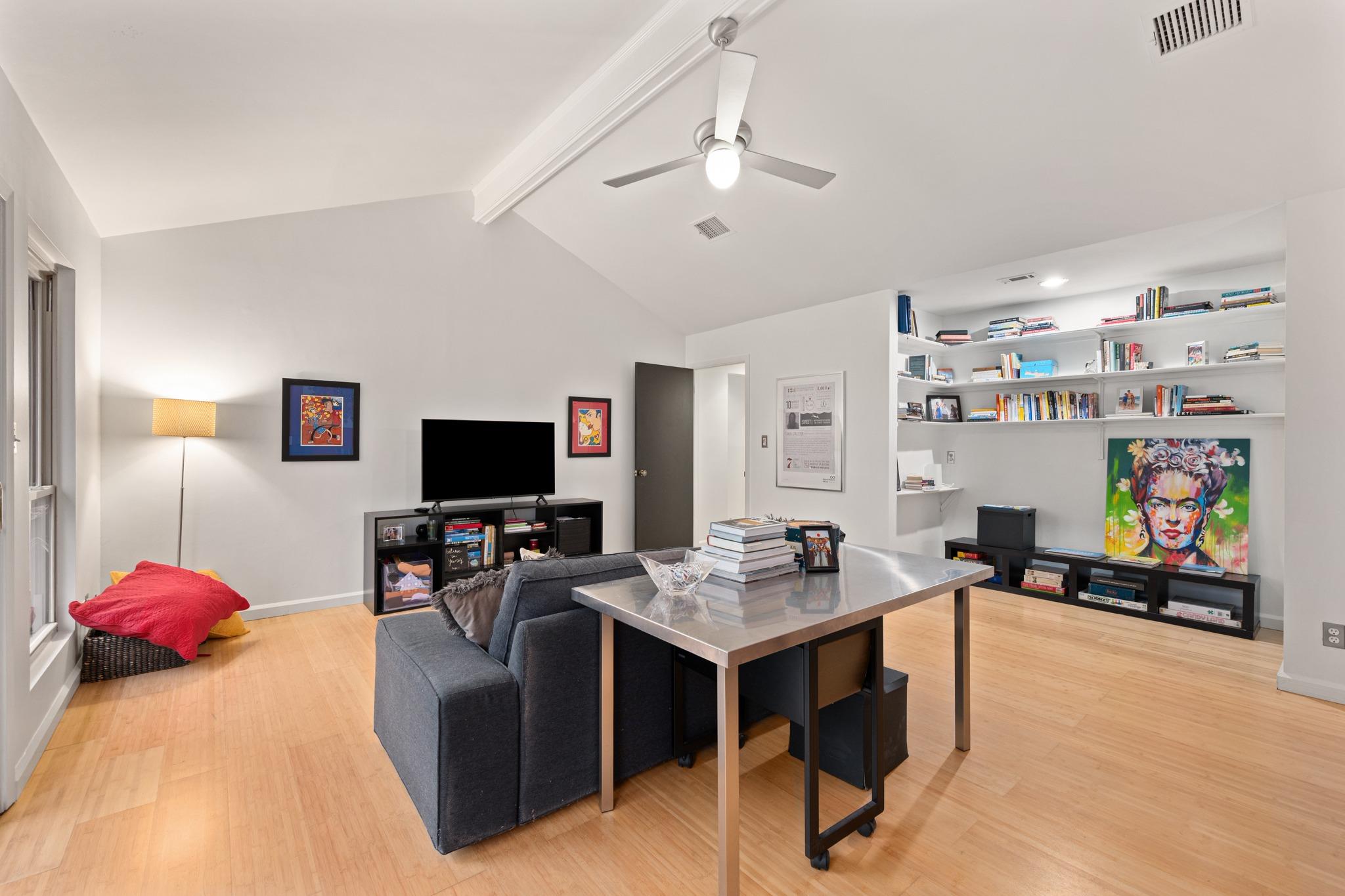 6305 Plum Hollow Overlook