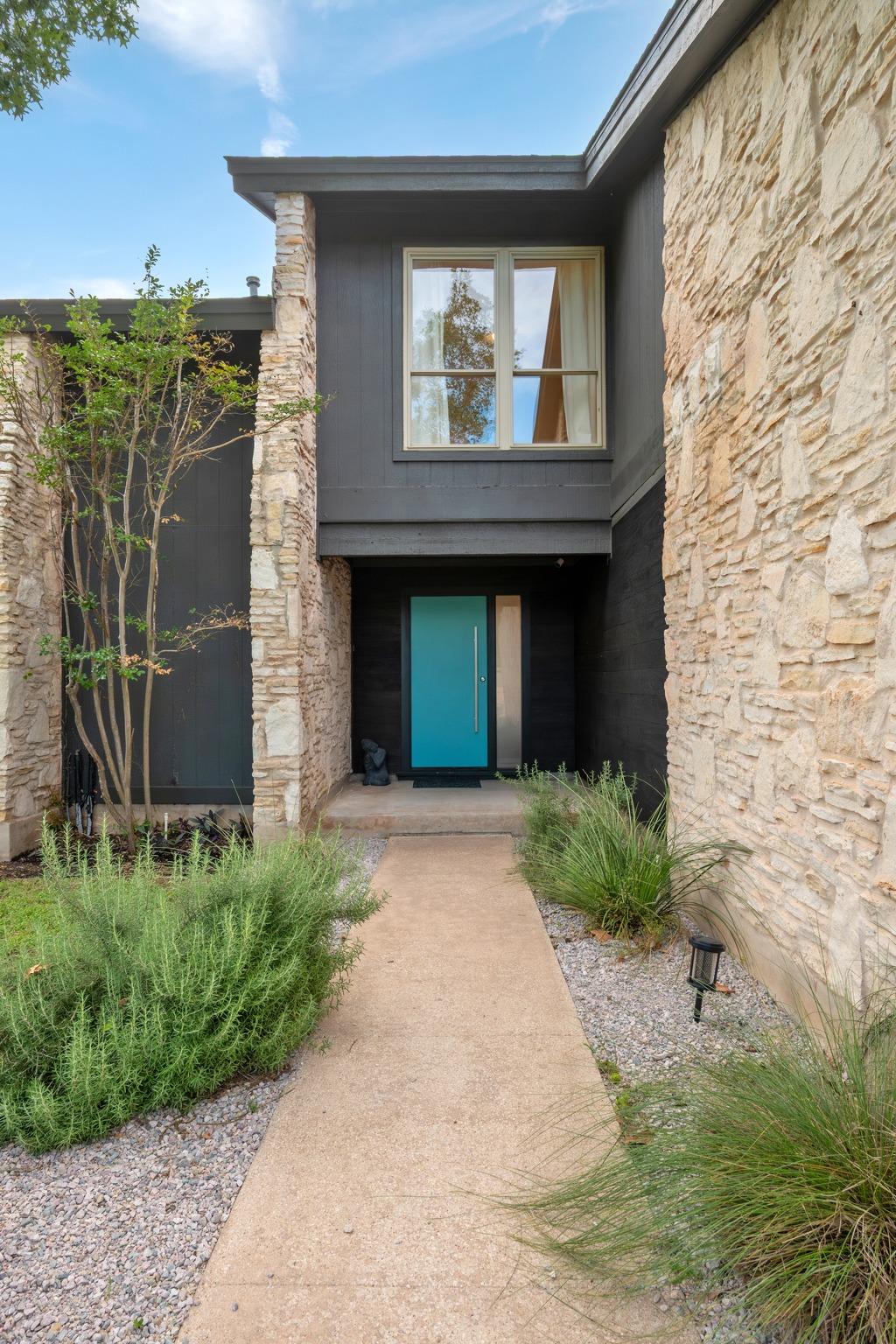 6305 Plum Hollow Overlook