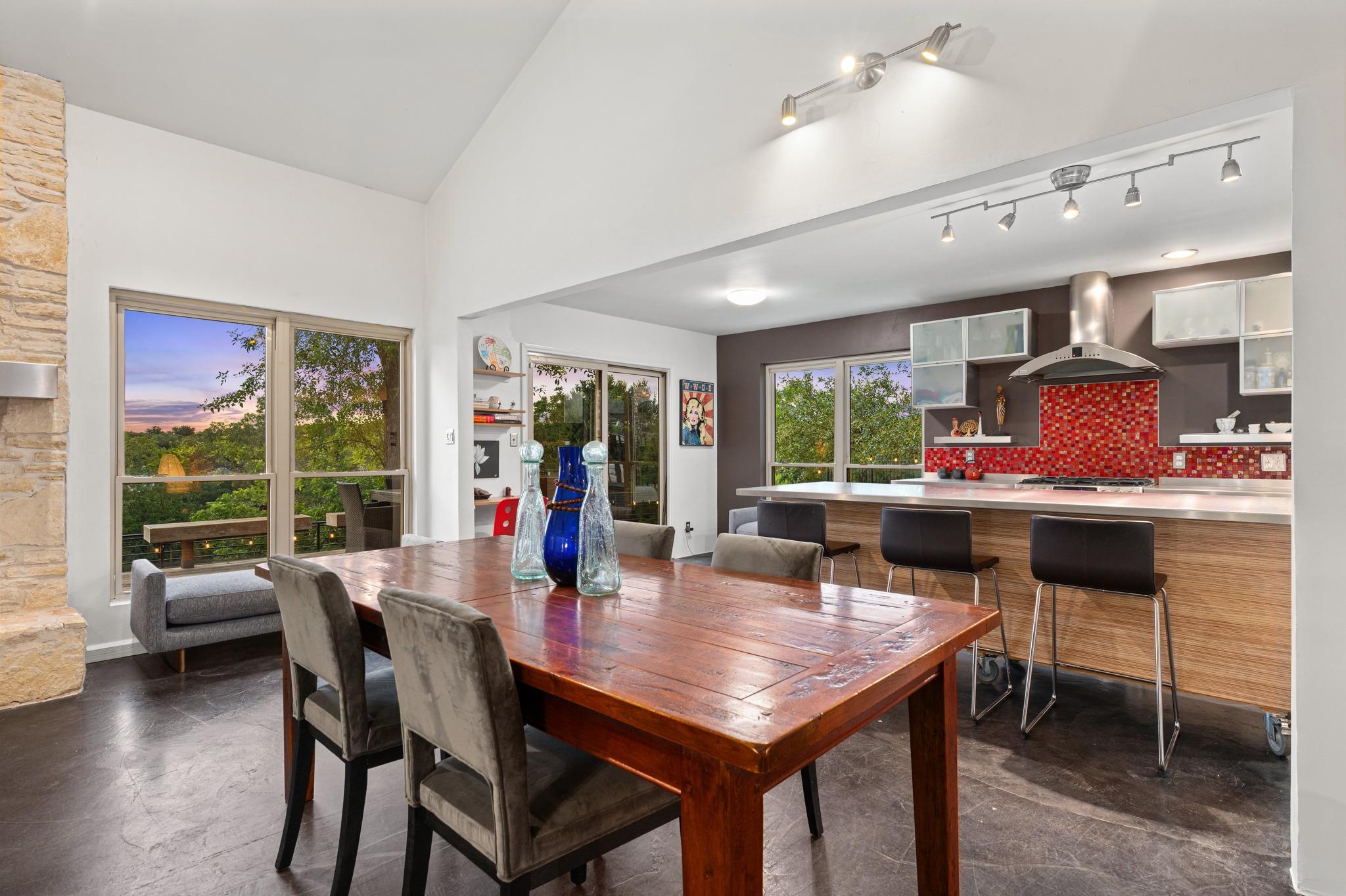 6305 Plum Hollow Overlook