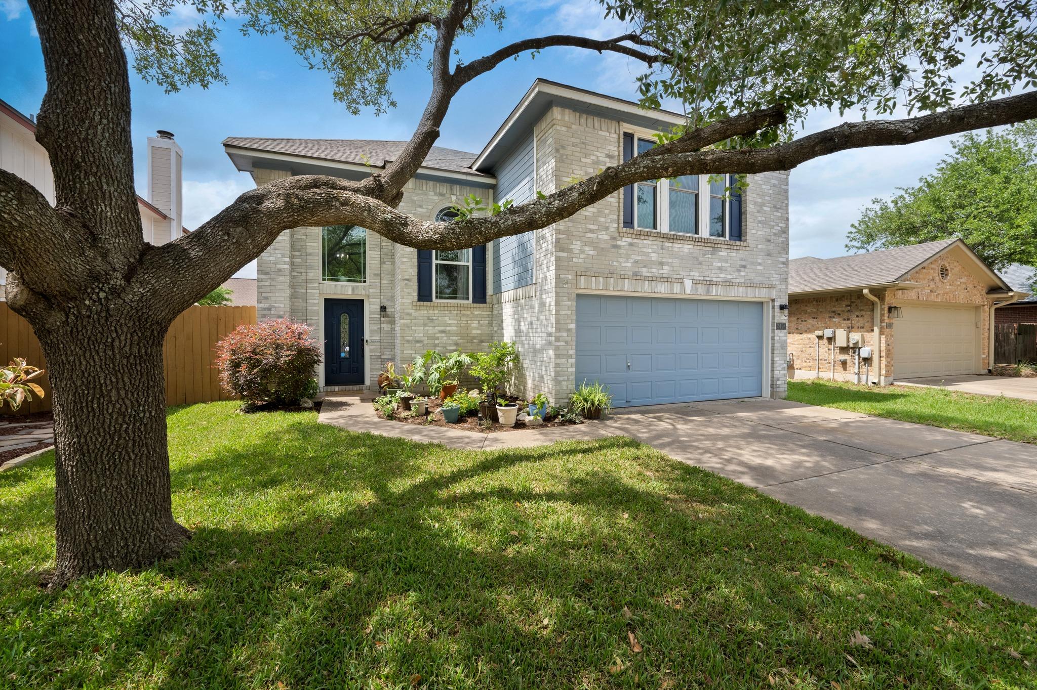 3408 Ruby Red DR