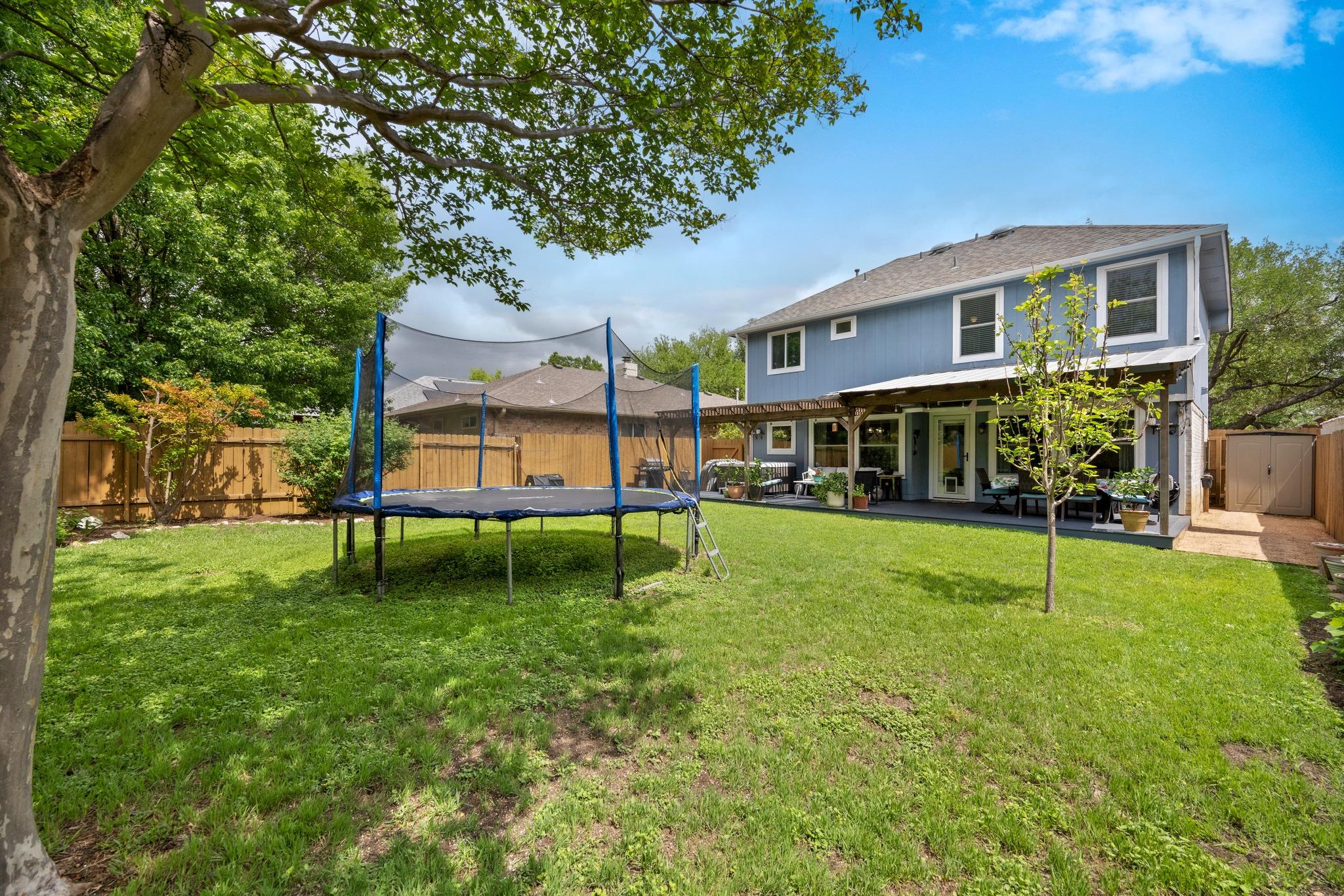 3408 Ruby Red DR