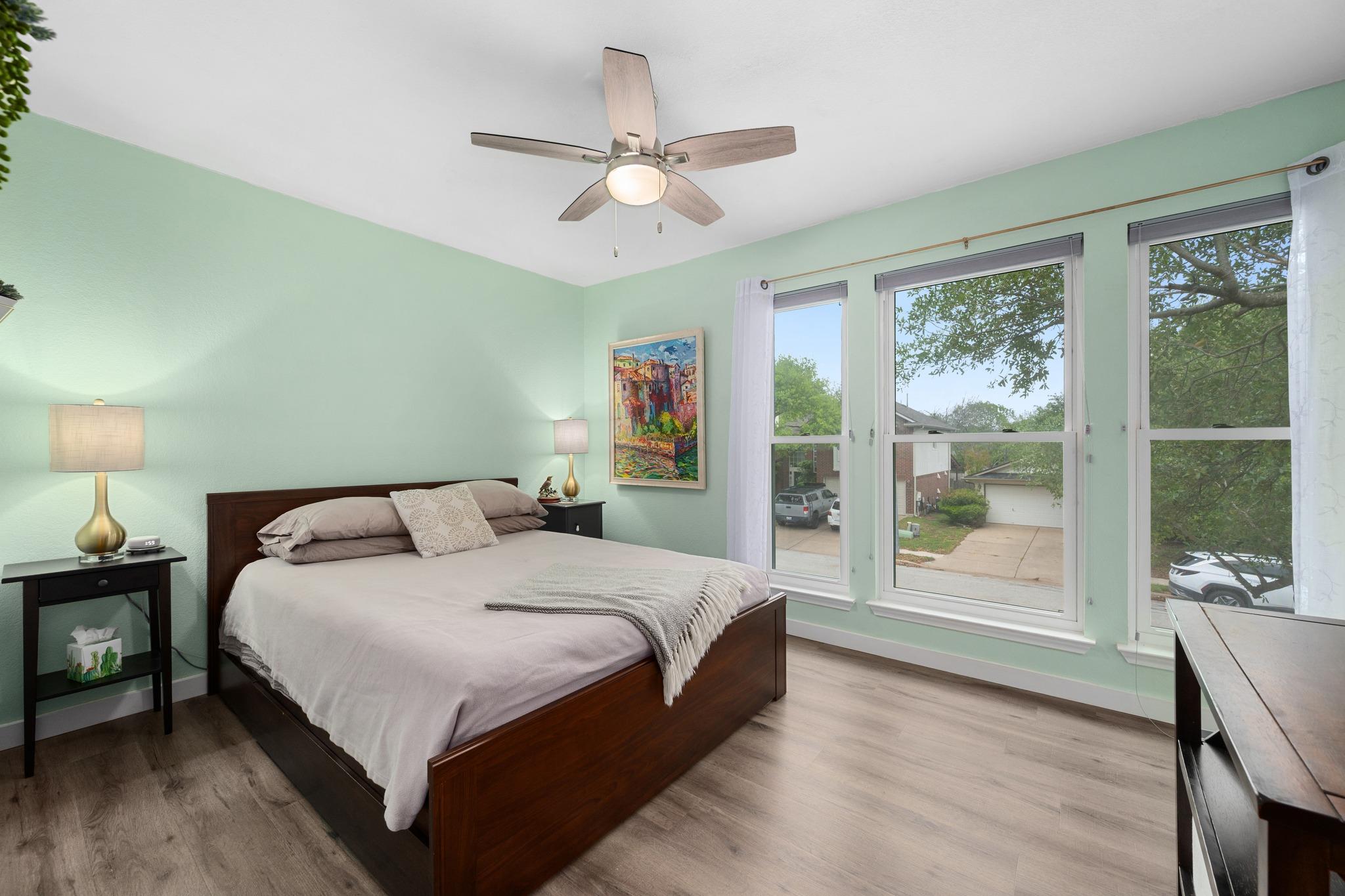 3408 Ruby Red DR