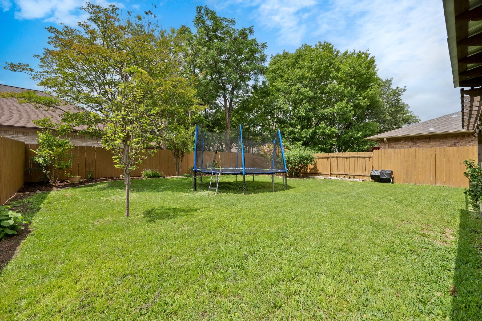 3408 Ruby Red DR