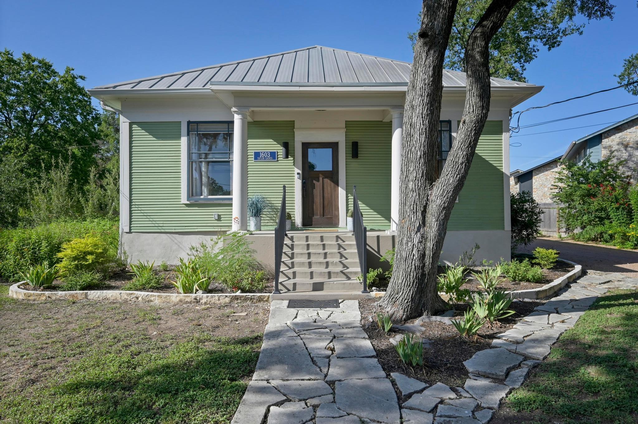 1603 Taylor Gaines ST