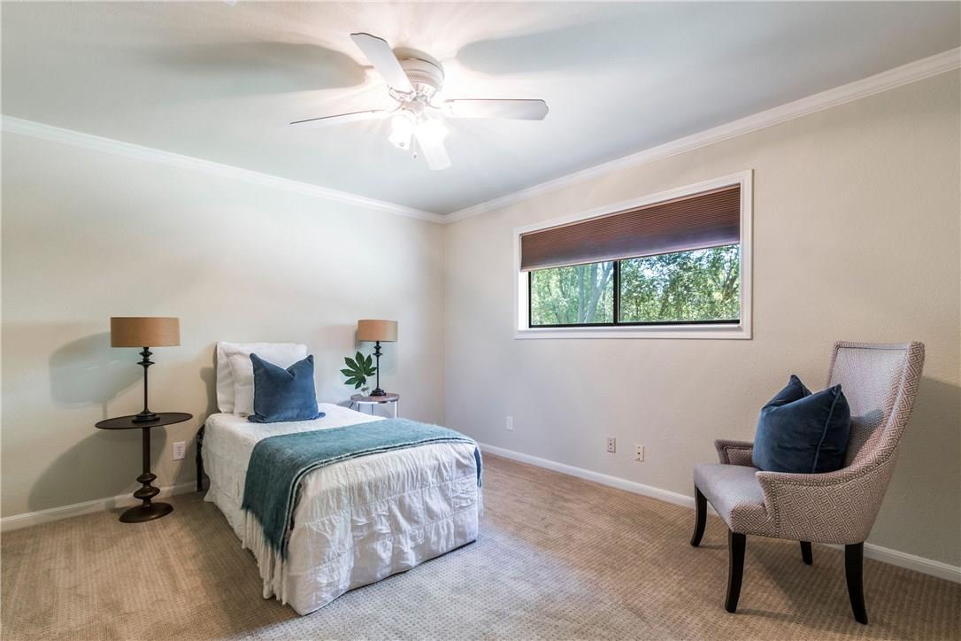 3407 Peregrine Falcon DR