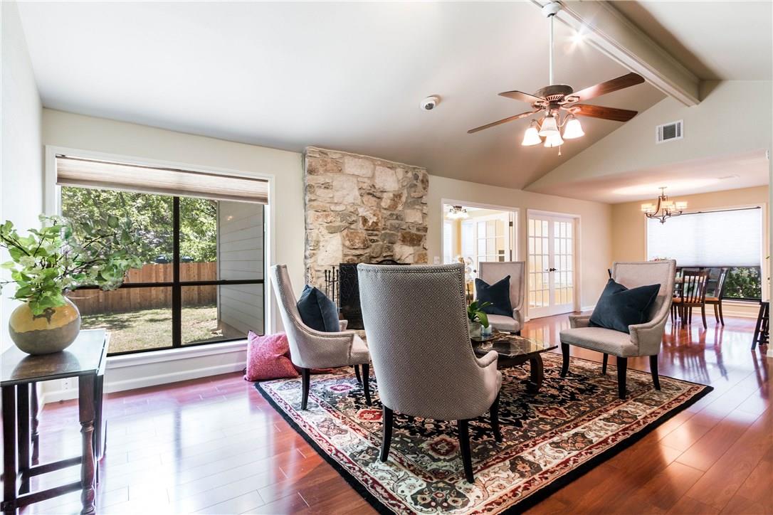 3407 Peregrine Falcon DR