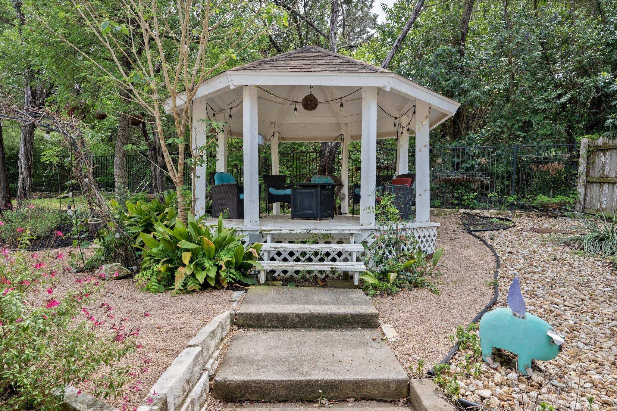 3415 Rain Forest DR