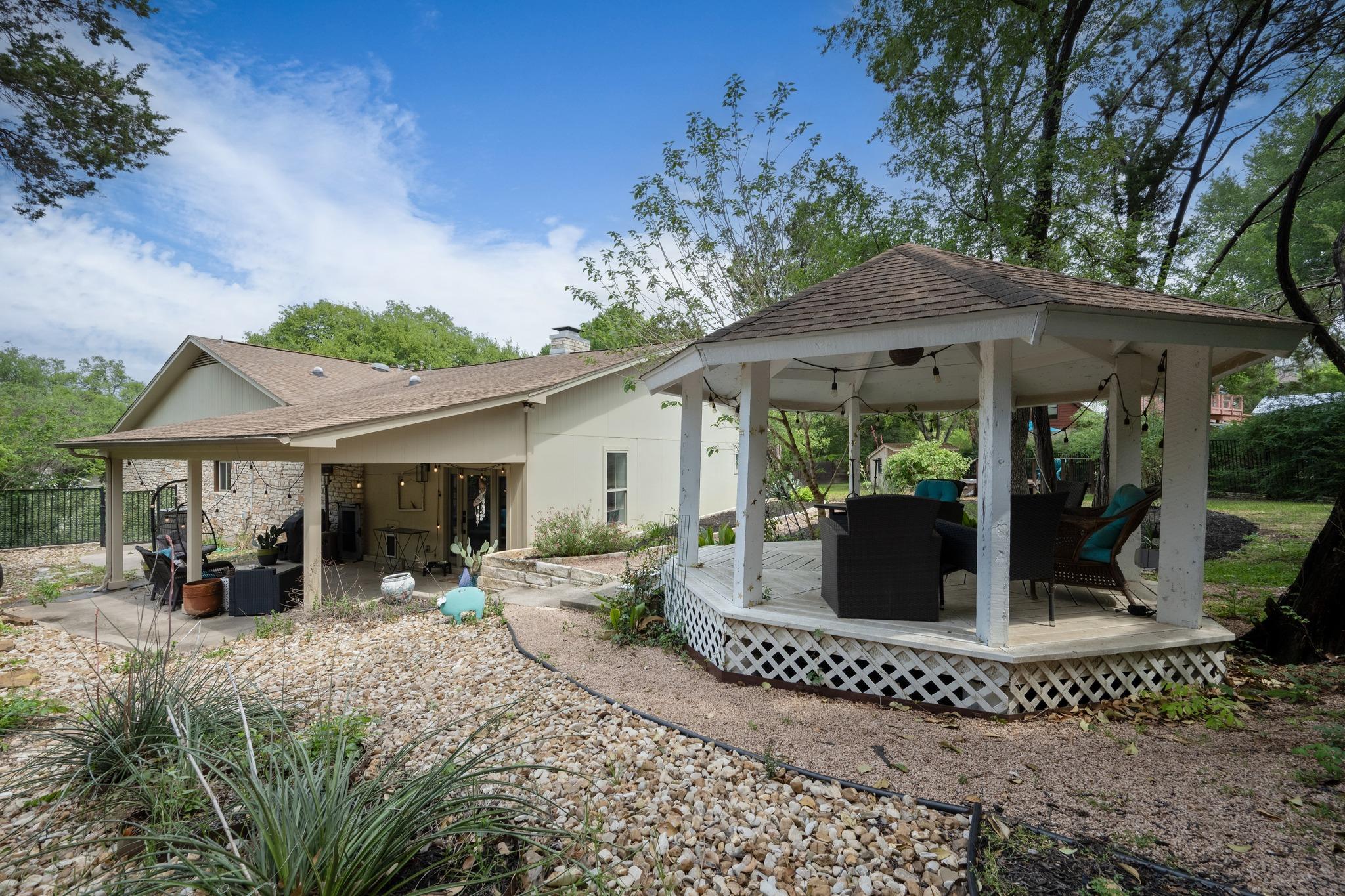 3415 Rain Forest DR
