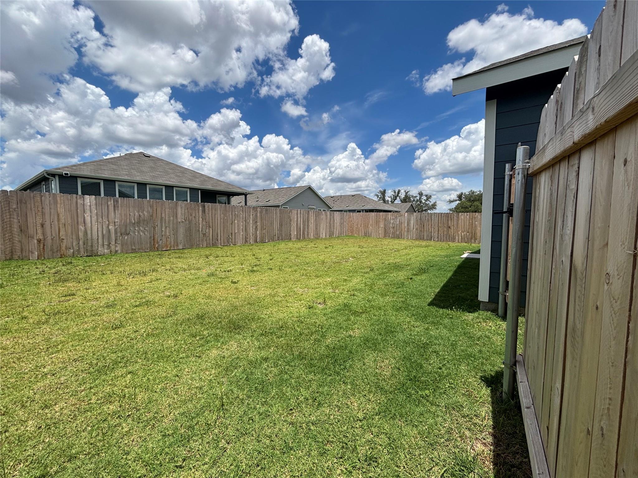 321 Bertram Oaksdr DR