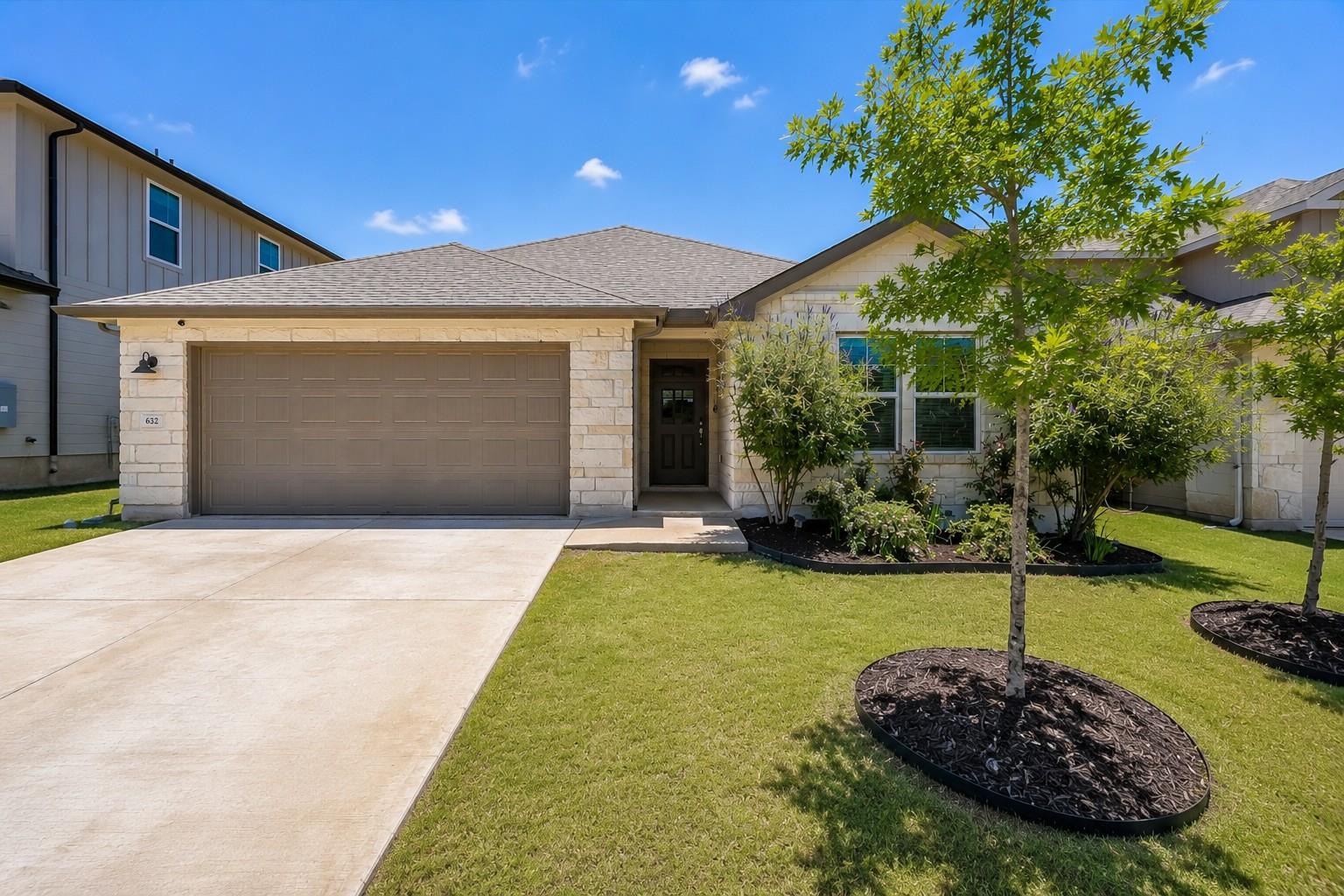 632 Wild Spur LN