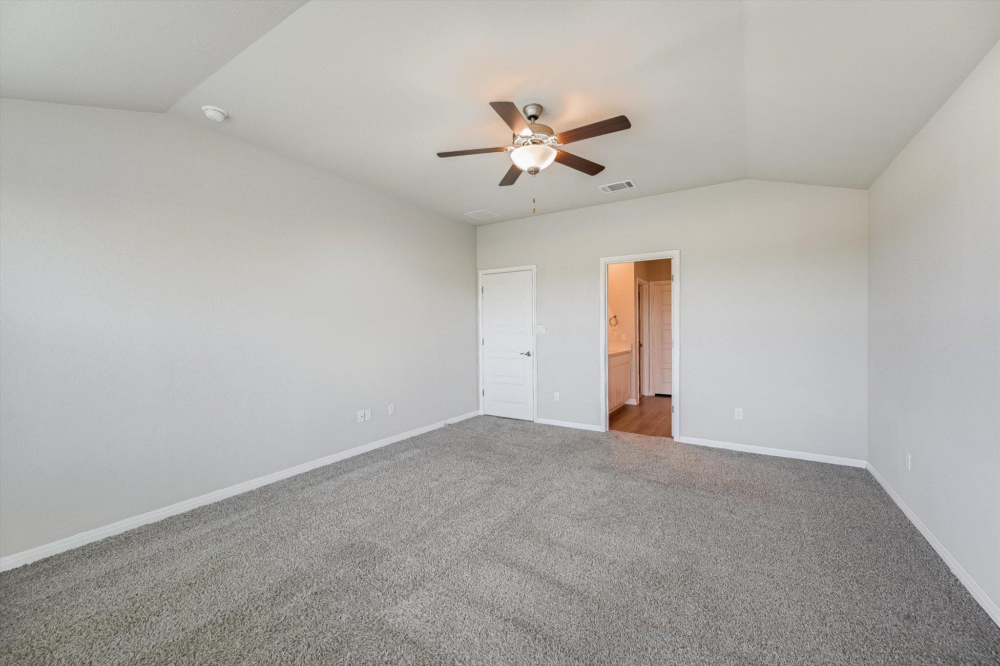 632 Wild Spur LN