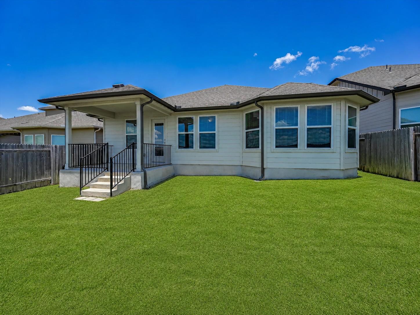 632 Wild Spur LN