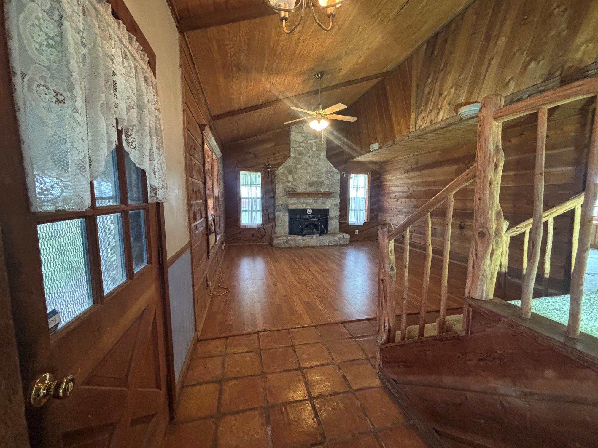 1720 County Road 276