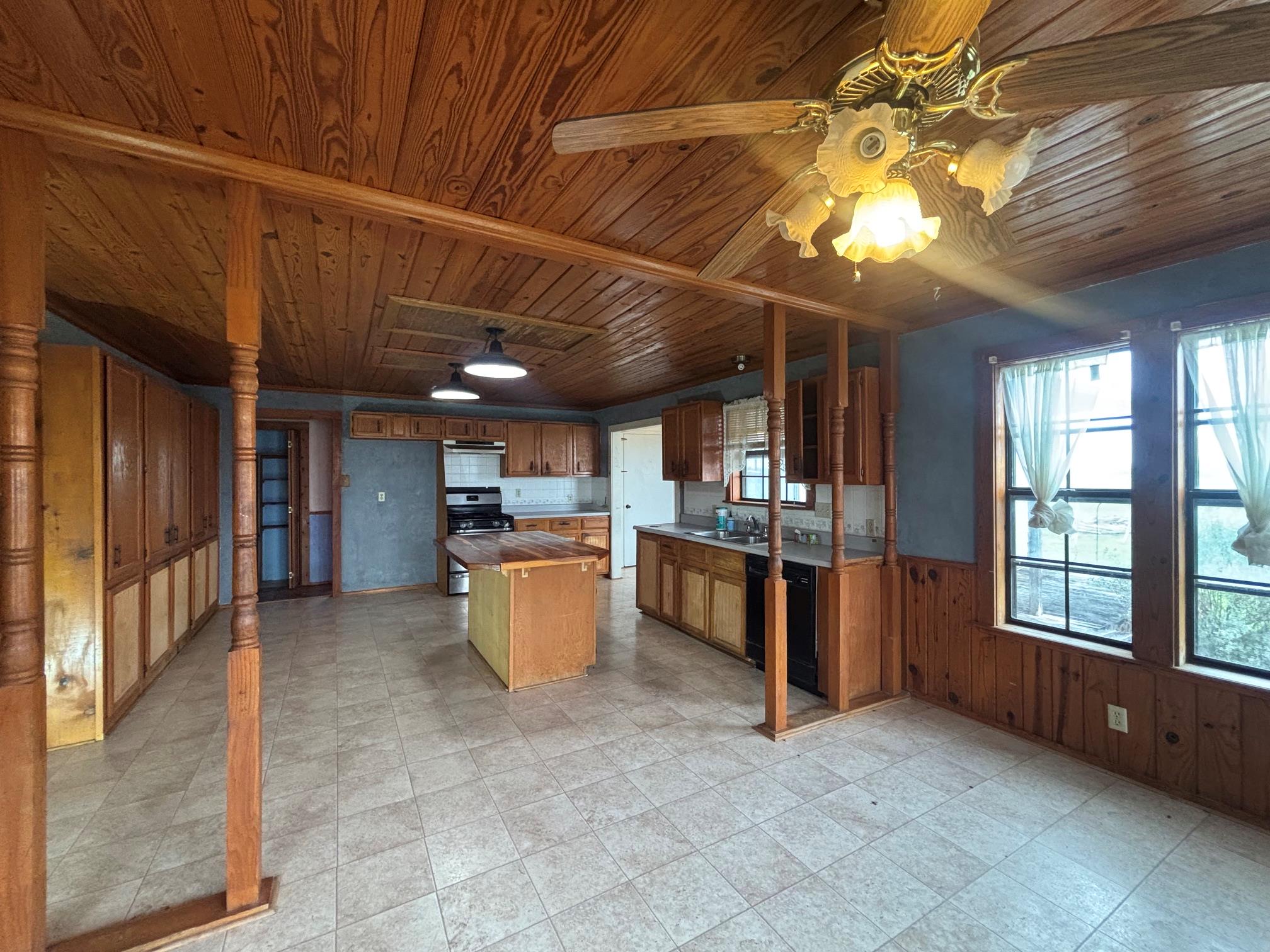 1720 County Road 276