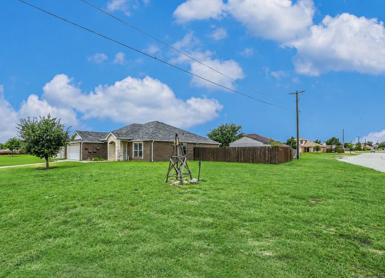2415 Washington DR