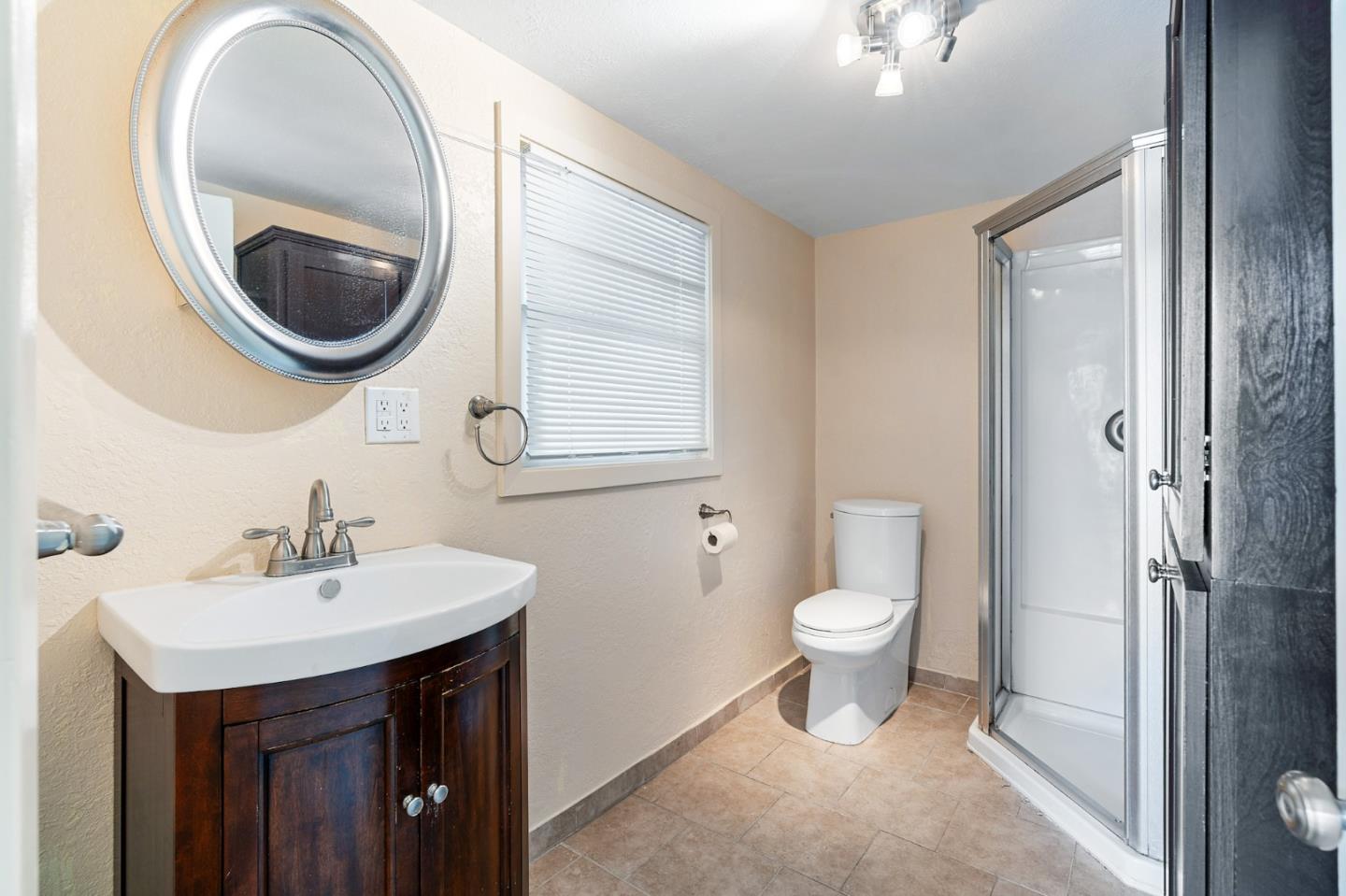 611 Santa Susana AVE