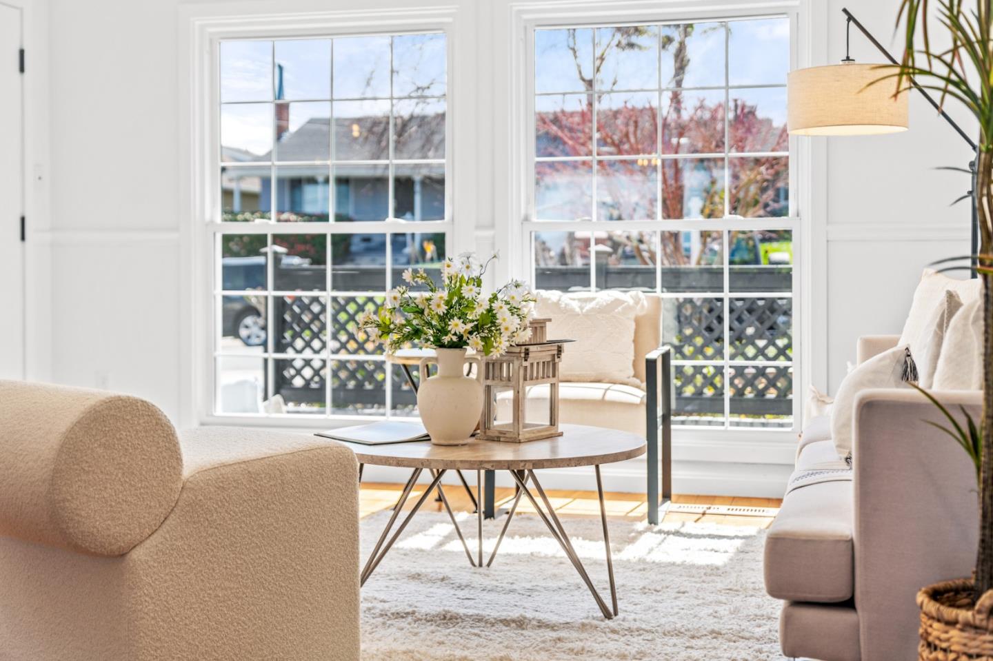 611 Santa Susana AVE