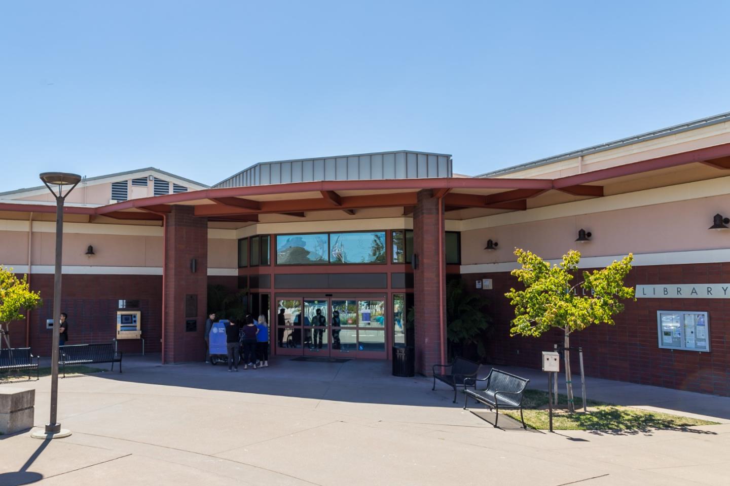 611 Santa Susana AVE