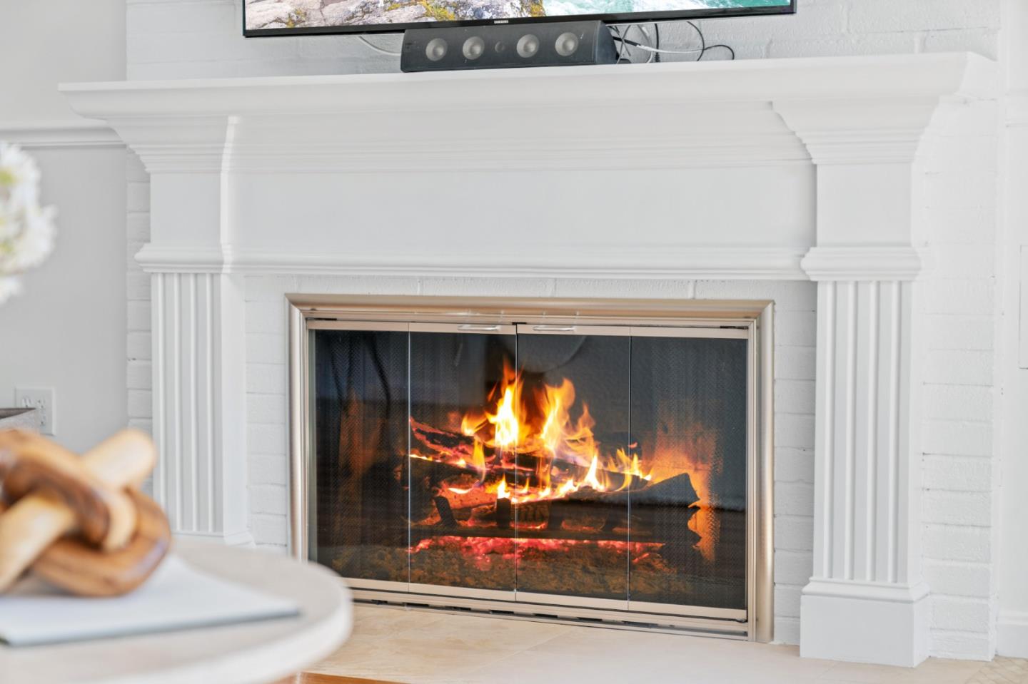 611 Santa Susana AVE